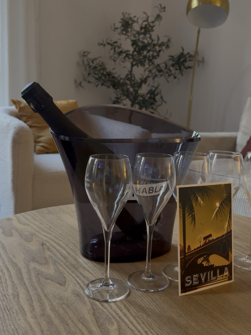 Champán de bienvenida en House of Triana